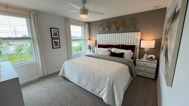 Building Photo - 560 Salisbury Cir