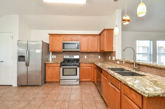 Building Photo - 18142 Sorrell Oaks Ln