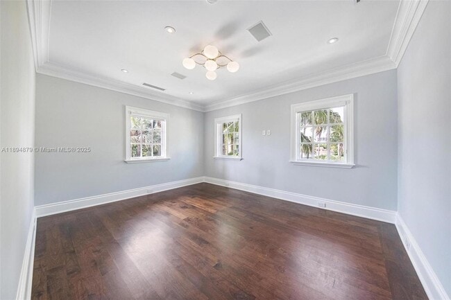 Building Photo - 1331 Bay Terrace