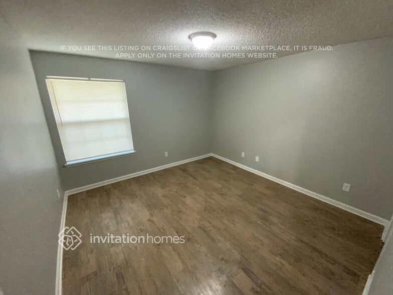 Building Photo - 11774 Mountain Ash Rd E