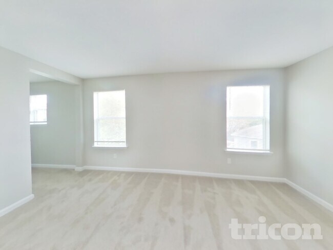 Building Photo - 12034 Alexandra Dr