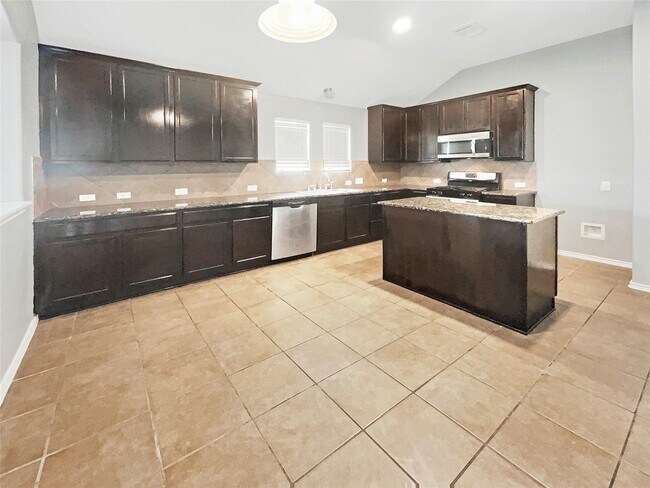 Building Photo - 20419 Canton Trce