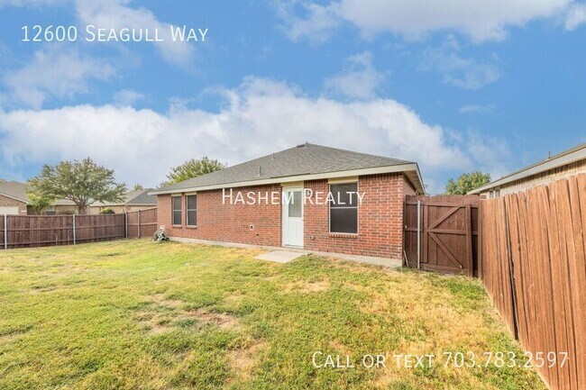Building Photo - 12600 Seagull Way