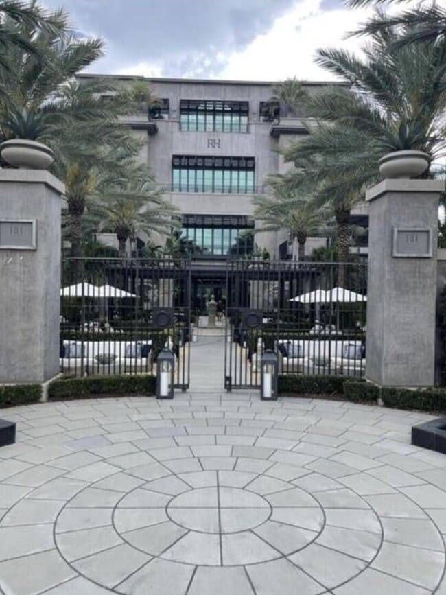 Building Photo - 3516 Whitehall Dr