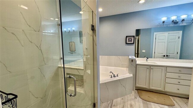 Building Photo - 6826 Sorrento St