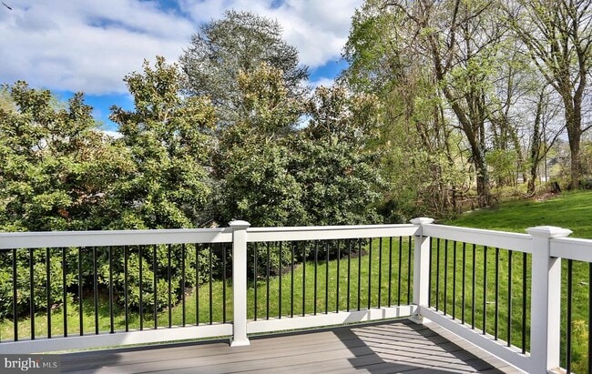 Building Photo - 6329 Linway Terrace