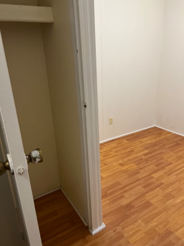 Building Photo - 5027 Henderson Cir