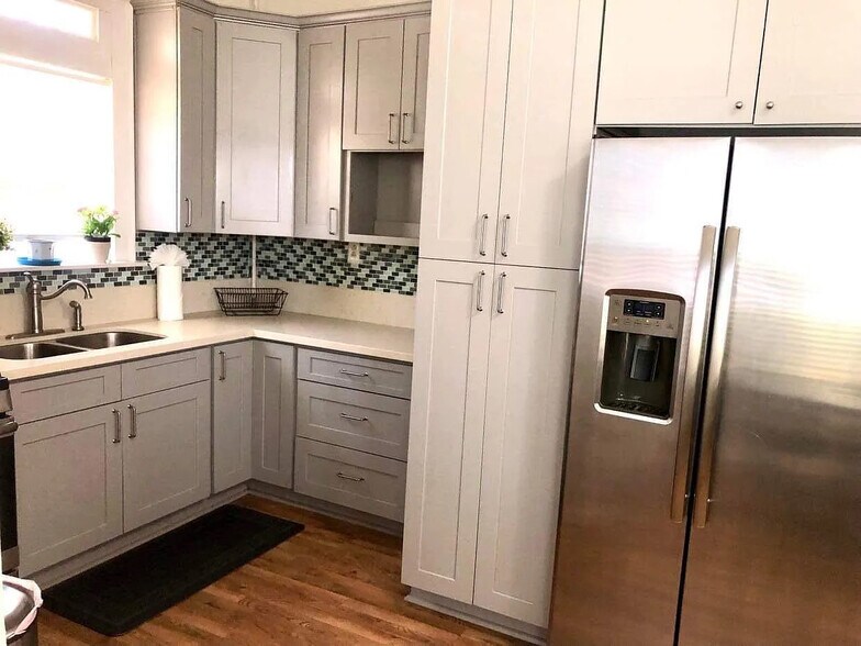 Building Photo - 3412 Avenue Q