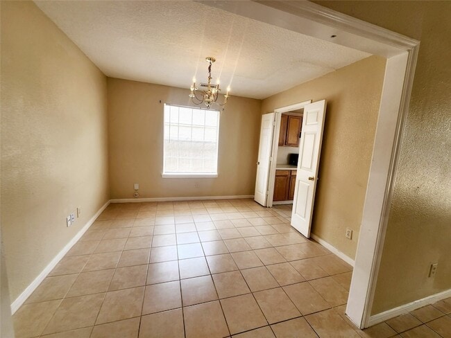 Building Photo - 19722 Ridge Falls Ct