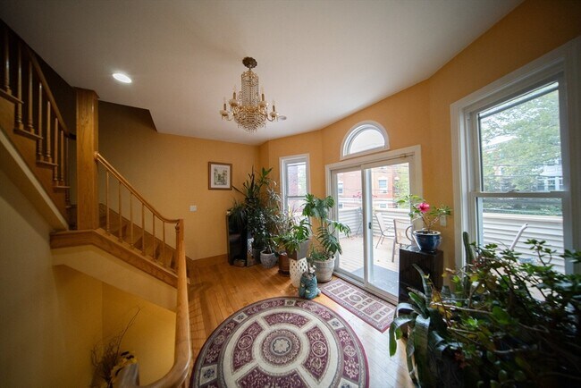 Building Photo - 208 Rawson Rd