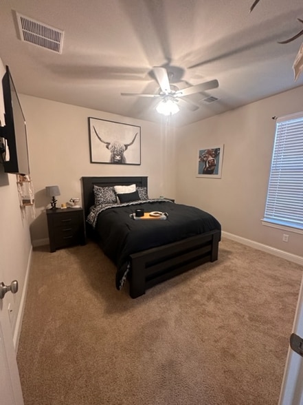 Building Photo - 3609 Upper Lake Cir