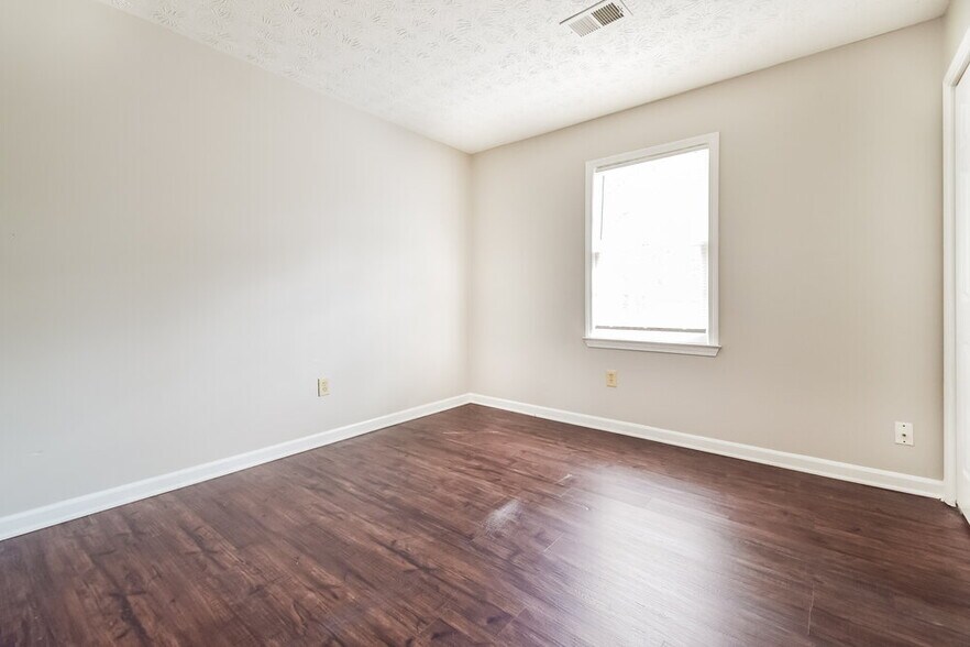 Building Photo - 1308 Autumn Hill Ln