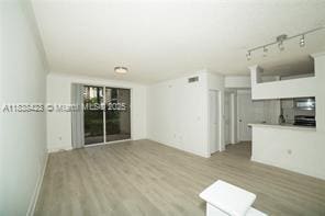 Building Photo - 17125 N Bay Rd
