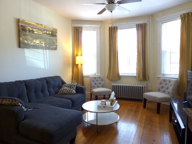 Primary Photo - 14 Leamington Rd