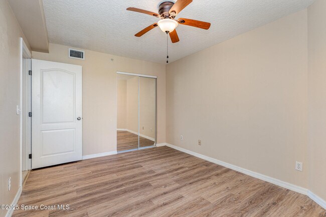 Building Photo - 1575 N Hwy A1A
