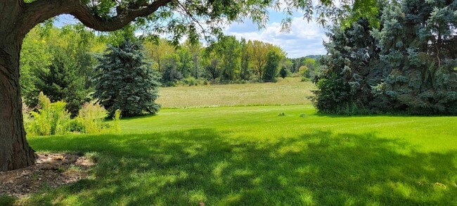 Building Photo - 5106 Meinders Rd
