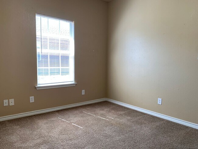 Building Photo - 3033 Palomino Trail