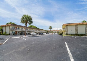 Building Photo - 923 22nd Pl