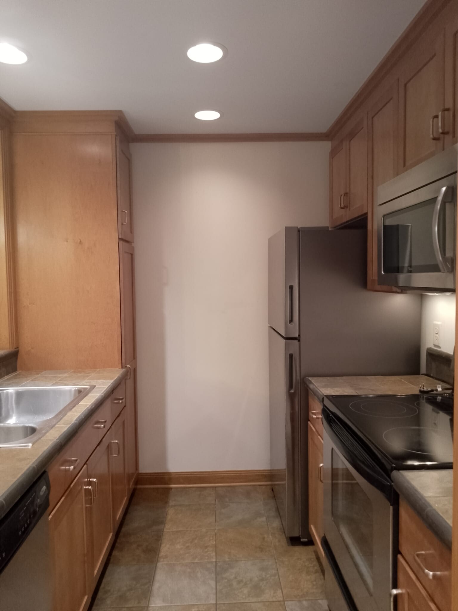 Kitchen - 1446 Cliff Ct