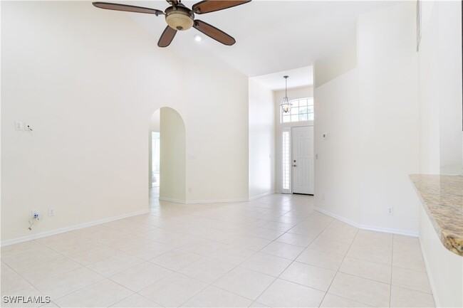 Building Photo - 687 Melville Ct