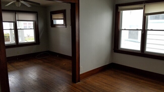 Building Photo - 3 Bedroom in Swillburg Area