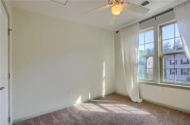 Building Photo - 126 Arbor Trail Dr