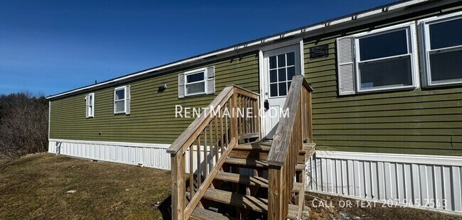 Building Photo - 513 Main St