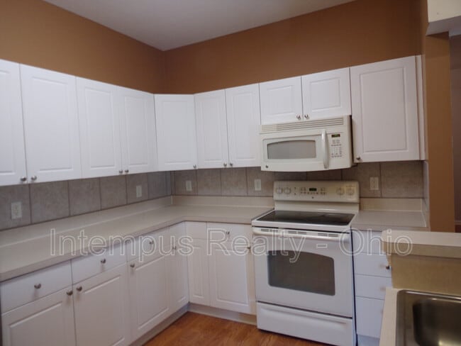 Building Photo - 8057 Crane's Crossing Dr