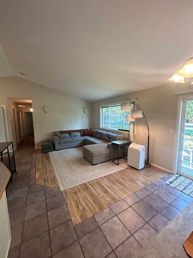 Living Room - 9020 N Nine Mile Rd