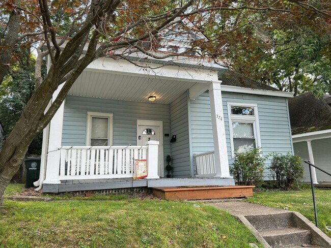 Building Photo - 374 Park Ave