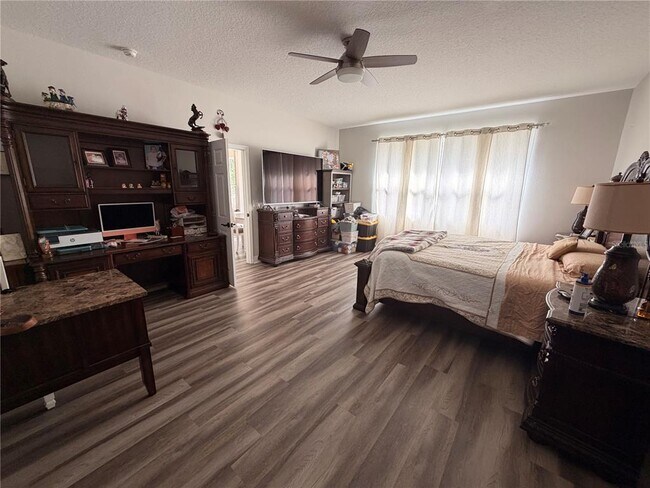 Building Photo - 2298 Viehman Tr