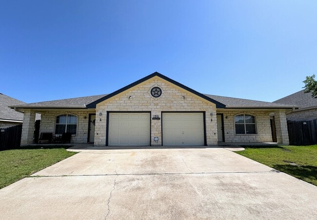 Building Photo - 1301 Powder River Dr