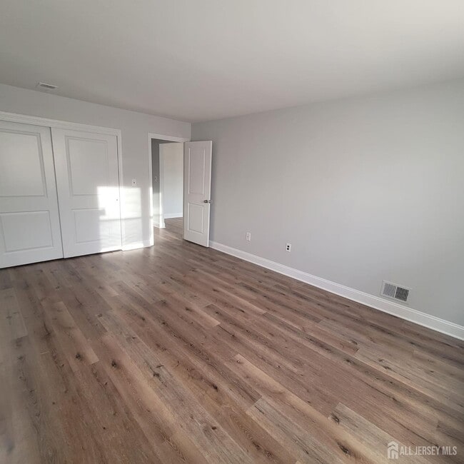 Building Photo - 1617 Raspberry Ct