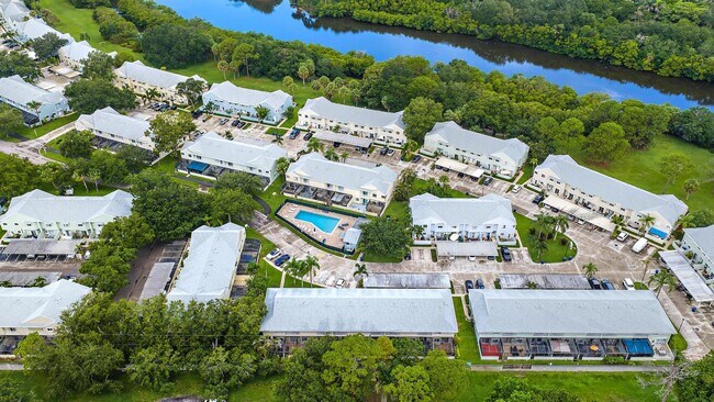 Building Photo - 6158 Riverwalk Ln