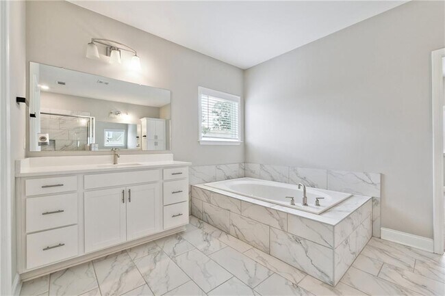 Building Photo - 6375 Haystack Ct