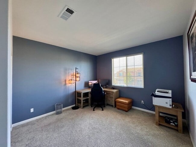 Building Photo - Welcome to this stunning two-story home lo...