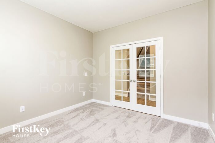 Building Photo - 954 Shadow Dr