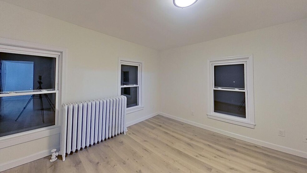 Building Photo - 73 Mill St