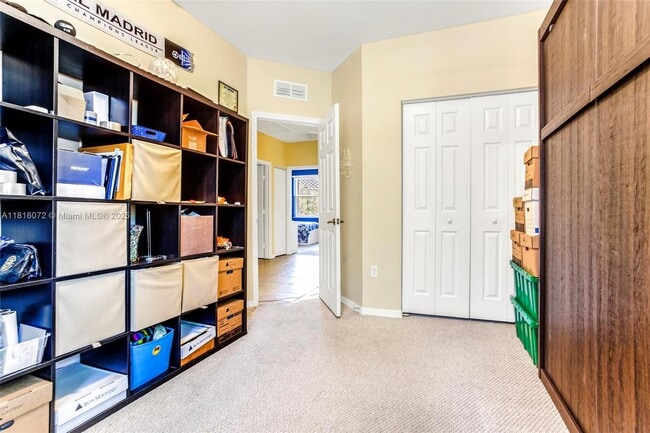 Building Photo - 14070 SW 50th Ct