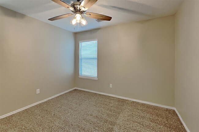 Building Photo - 18451 Westgate Pasture Ln