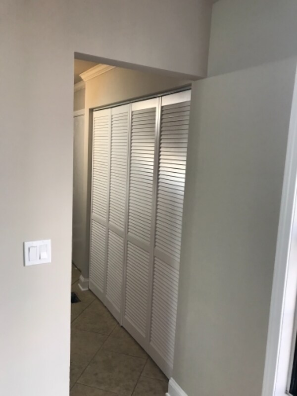 Building Photo - 371 Sandhurst Cir