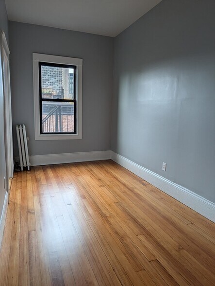 Building Photo - 509 Columbus Ave