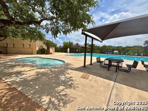 Building Photo - 56 Medici
