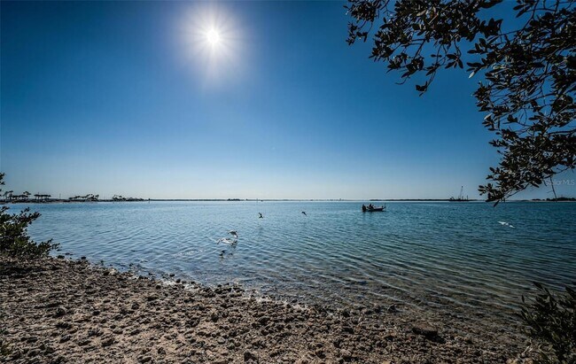 Building Photo - 2 Causeway Blvd