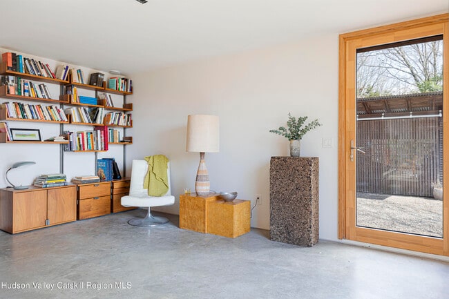 Building Photo - 94 Cherry Hill Rd