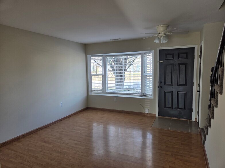 Primary Photo - 3007 W Sunset Dr