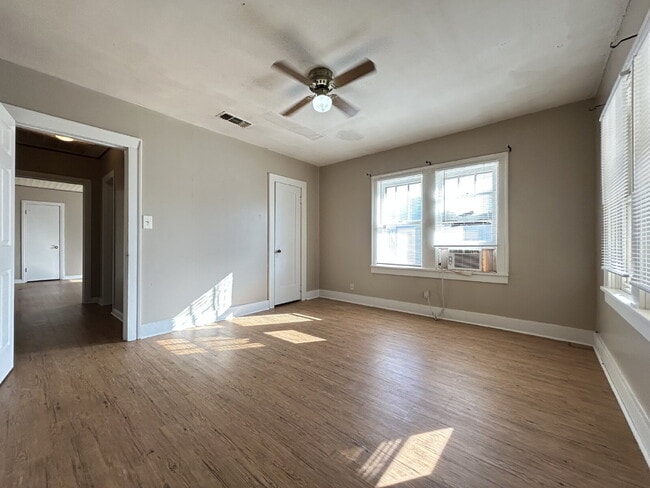 Building Photo - 2-Bedroom Home with Spacious 1267 Sq Ft in...