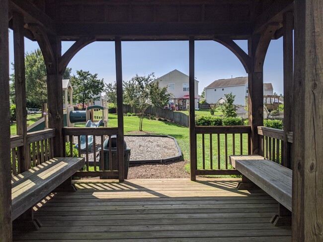 Building Photo - 4804 Rockport Dr