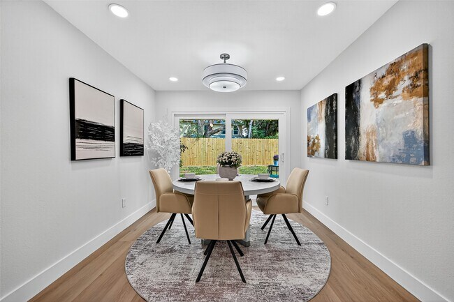 Building Photo - 4030 Woodshire St