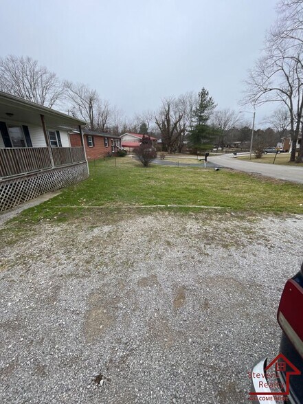 Building Photo - 1202 Pleasant View Dr